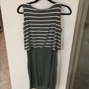 A pea in the pod nursing dress